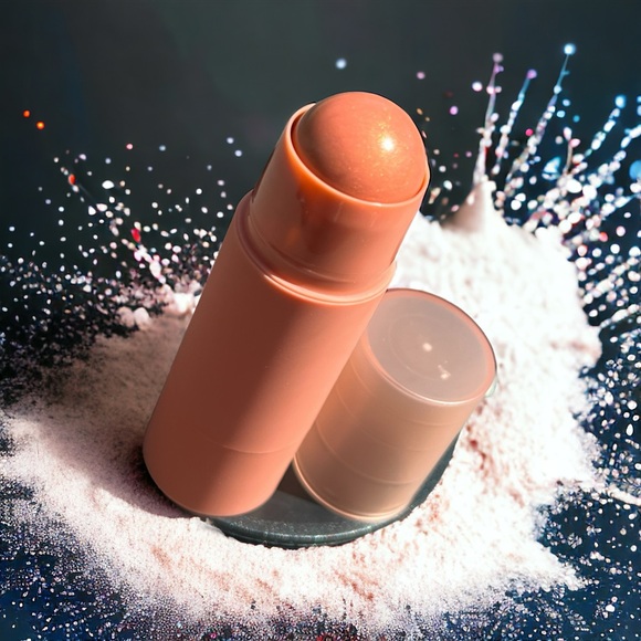 HUDA BEAUTY Other - Huda Beauty Cheeky Tint